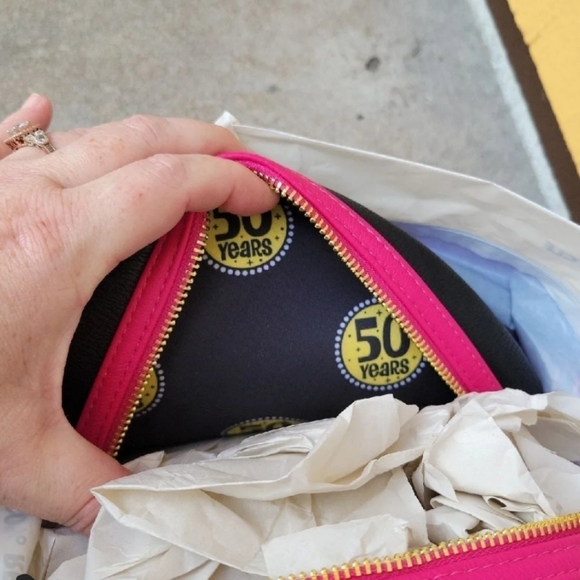 2022 Disney Main Street Electrical Parade Loungefly - Glow in the dark - Picture 4 of 6